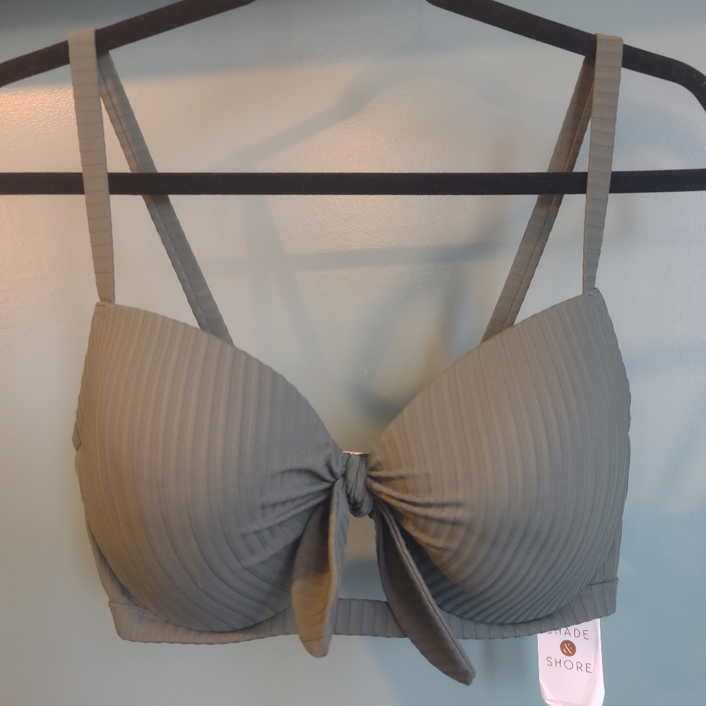 NWT Shade and Shore Bikini Top 34DDD